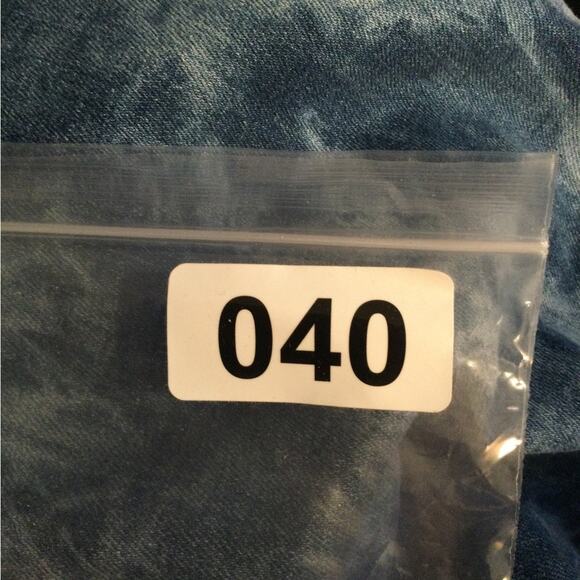 NEW INC Tapered High Rise Ankle Jean acid wash Blue 10 - Picture 6 of 6